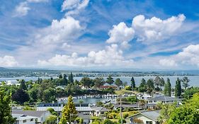 Ngaio Views - Lake Taupo Holiday Home