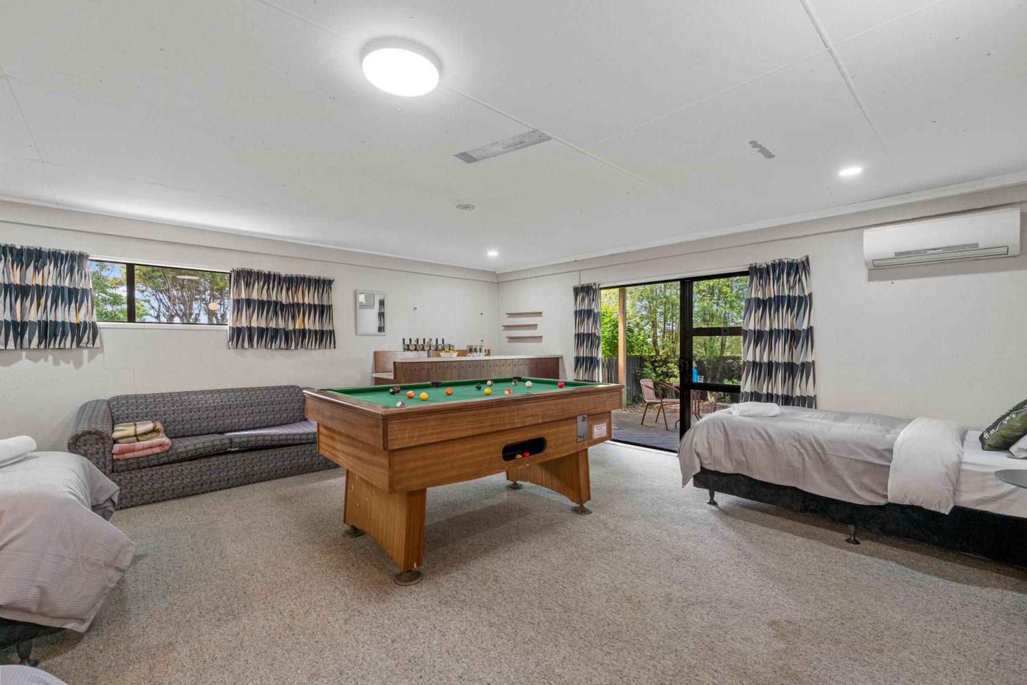 Ngaio Views - Lake Taupo Holiday Home Exterior photo