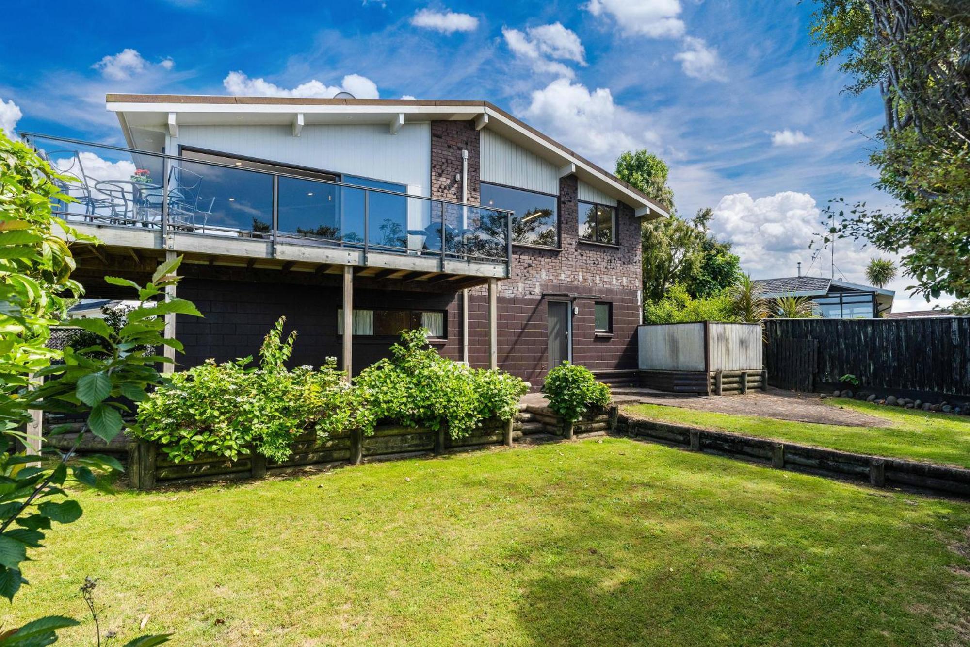 Ngaio Views - Lake Taupo Holiday Home Exterior photo